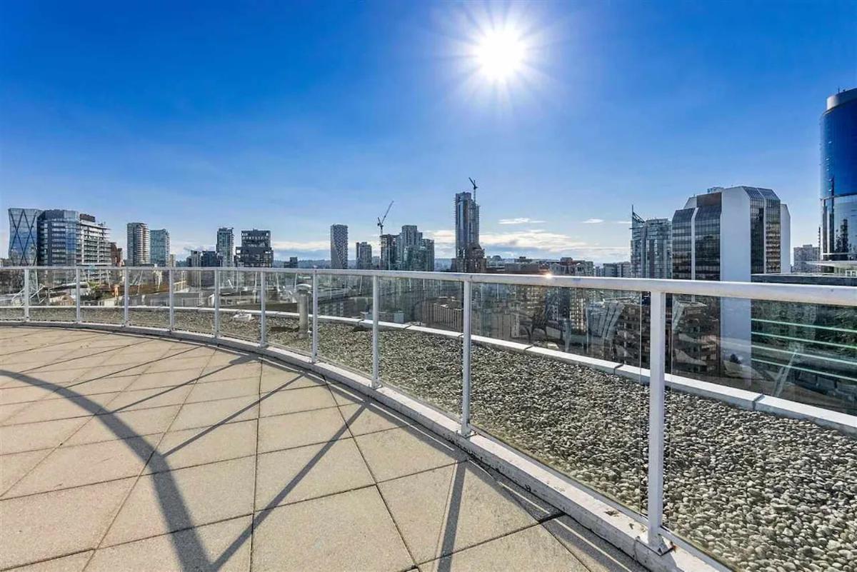 The Downtown Nest Apartment Vancouver Exterior photo